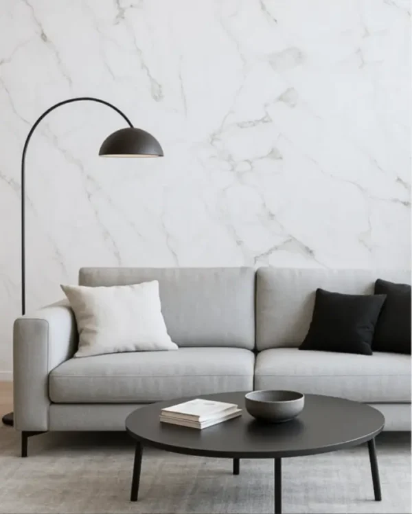 paneles de pvc tipo marmol blanco mate quality indoor; acabado mate que reduce reflejos, resistente a humedad. se instala rapido con adhesivo; ligero, lavable y de bajo mantenimiento. apto para interiores residenciales y comerciales.