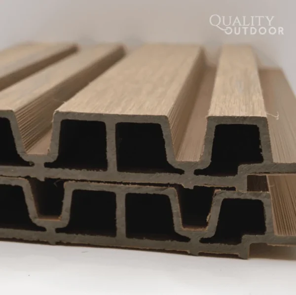 Panel Asimétrico WPC para Fachada y Techos de Exterior | Revestimiento Quality Outdoor QO24