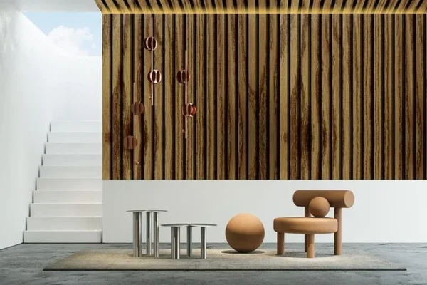 vigas de pvc para interior tipo madera en espacio de recreacion, muro y techo tekno step; resistente a humedad y golpes leves, instalacion sencilla y giratoria; aporta calidez y orden visual al area