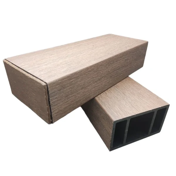 viga exterior wpc tipo madera tekno step | precio economico en mexico color teak vista frontal, tonalidad tipo madera teak, resistente al agua y rayos uv, ideal para exteriores, facil limpieza y bajo mantenimiento.